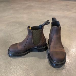 Dr. Martens 2976 Pop Crazyhorse Chelsea Boots